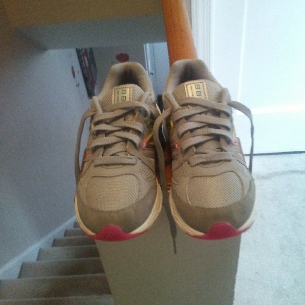 Kids sneakers